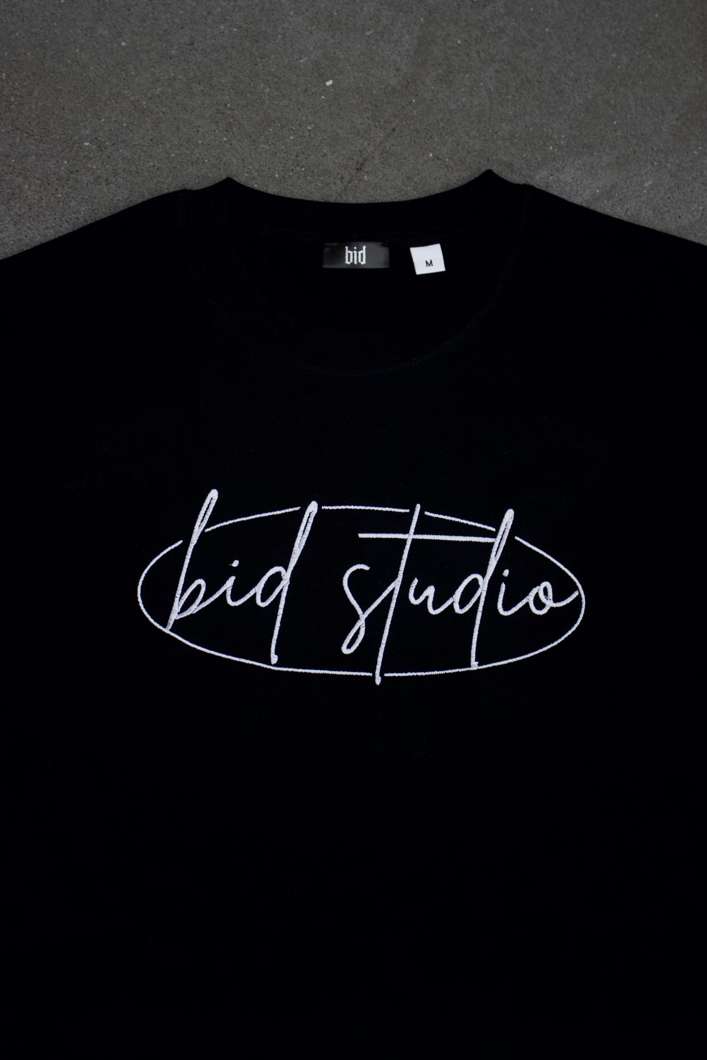 BID STUDIO T-shirt